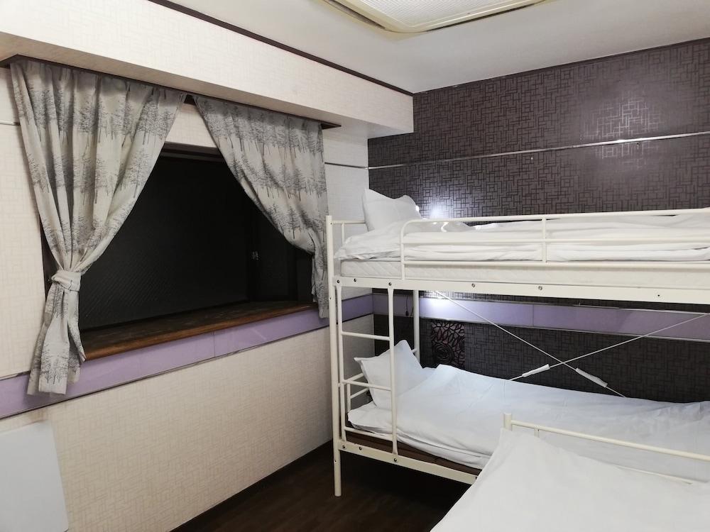 Family & Bakpak Tokyo Hostel Екстериор снимка