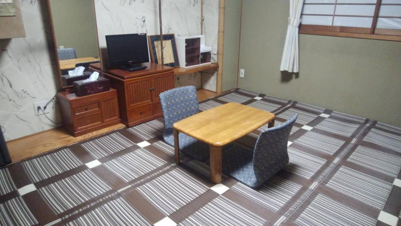 Family & Bakpak Tokyo Hostel Екстериор снимка