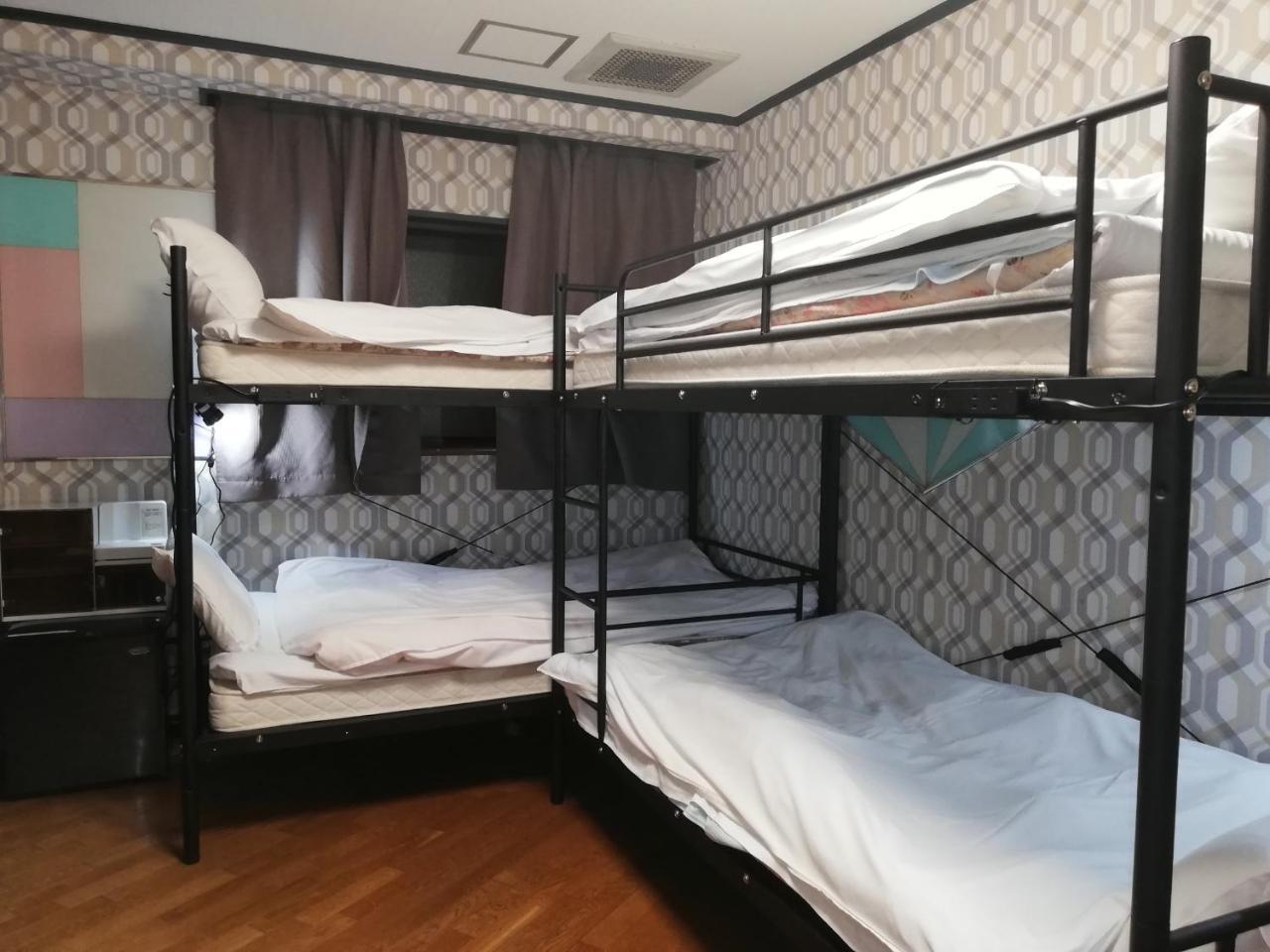 Family & Bakpak Tokyo Hostel Екстериор снимка