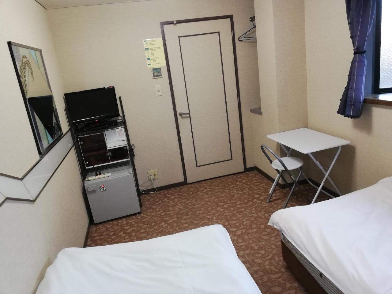 Family & Bakpak Tokyo Hostel Екстериор снимка