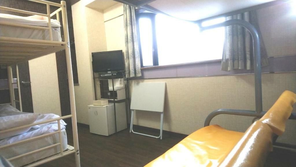 Family & Bakpak Tokyo Hostel Екстериор снимка